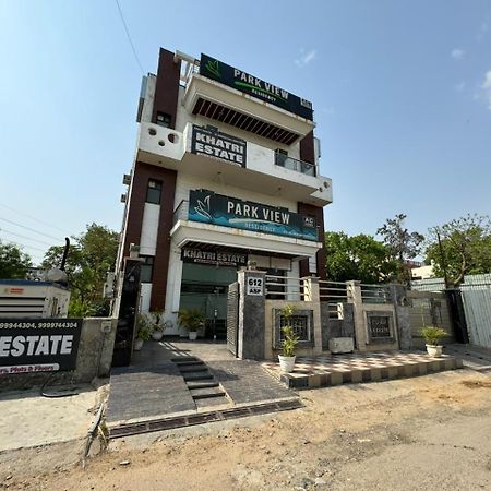 Parkview Residency 호텔 구르가온 외부 사진